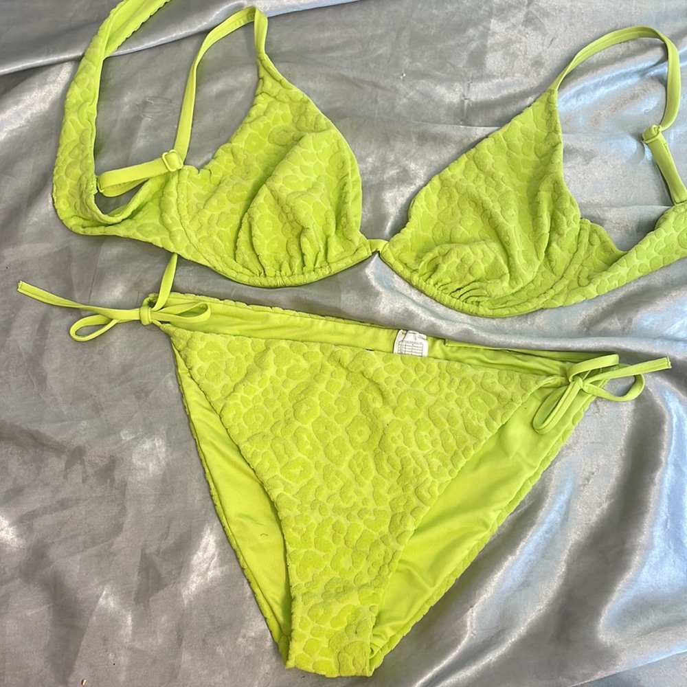 Calzedonia Lime Leopard Print Terry Cloth Bikini Set Size L